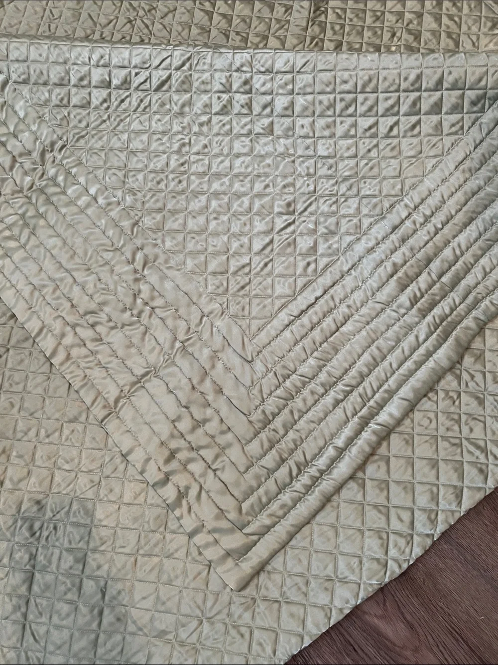 Source Unknown Olive Green Quilted Satin Cover-91 inch by 84 inches